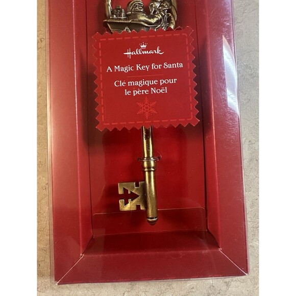 NEW Hallmark A Magic Key For Santa 2006 Collectible Metal Key - Picture 3 of 4